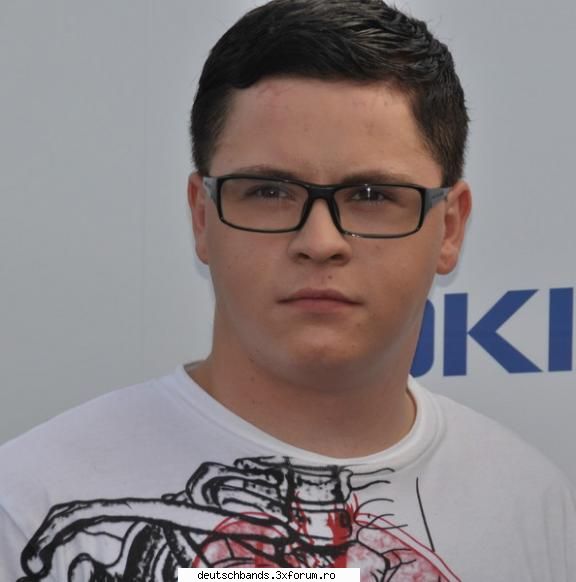=) poze cu gustav